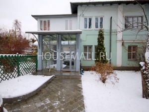 Продажа 3-комн.  150  м²