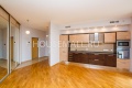 12068small.jpg
