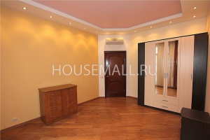 Аренда 3-комн. квартиры  83  м²