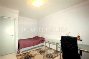 Аренда 3-комн. квартиры  120  м²