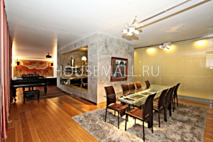 Аренда 4-комн. квартиры  320  м²