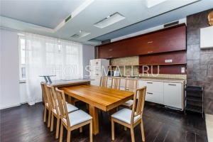 Аренда 5-комн. квартиры  160  м²