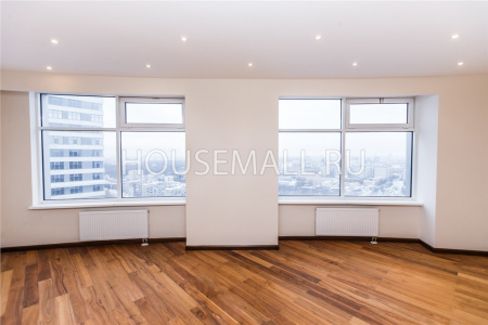 Продажа 2-комн. квартиры  128  м²