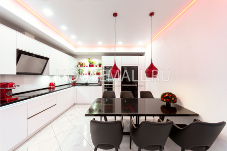 Продажа 3-комн.  97  м²