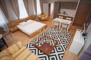 Продажа 2-комн. квартиры  52  м²