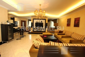 Аренда 4-комн. квартиры  250  м²