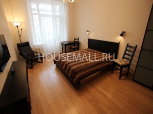 Аренда 2-комн. квартиры  65  м²